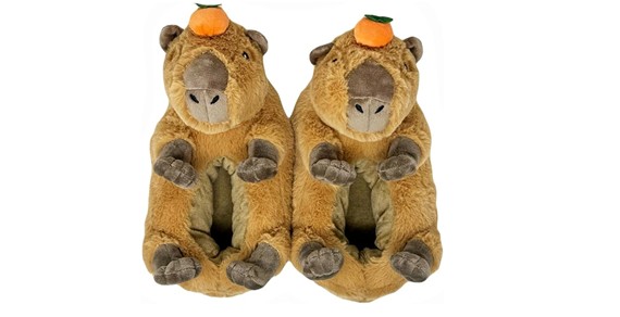 Capybara Slippers - Cute warm fuzzy capybara slippers